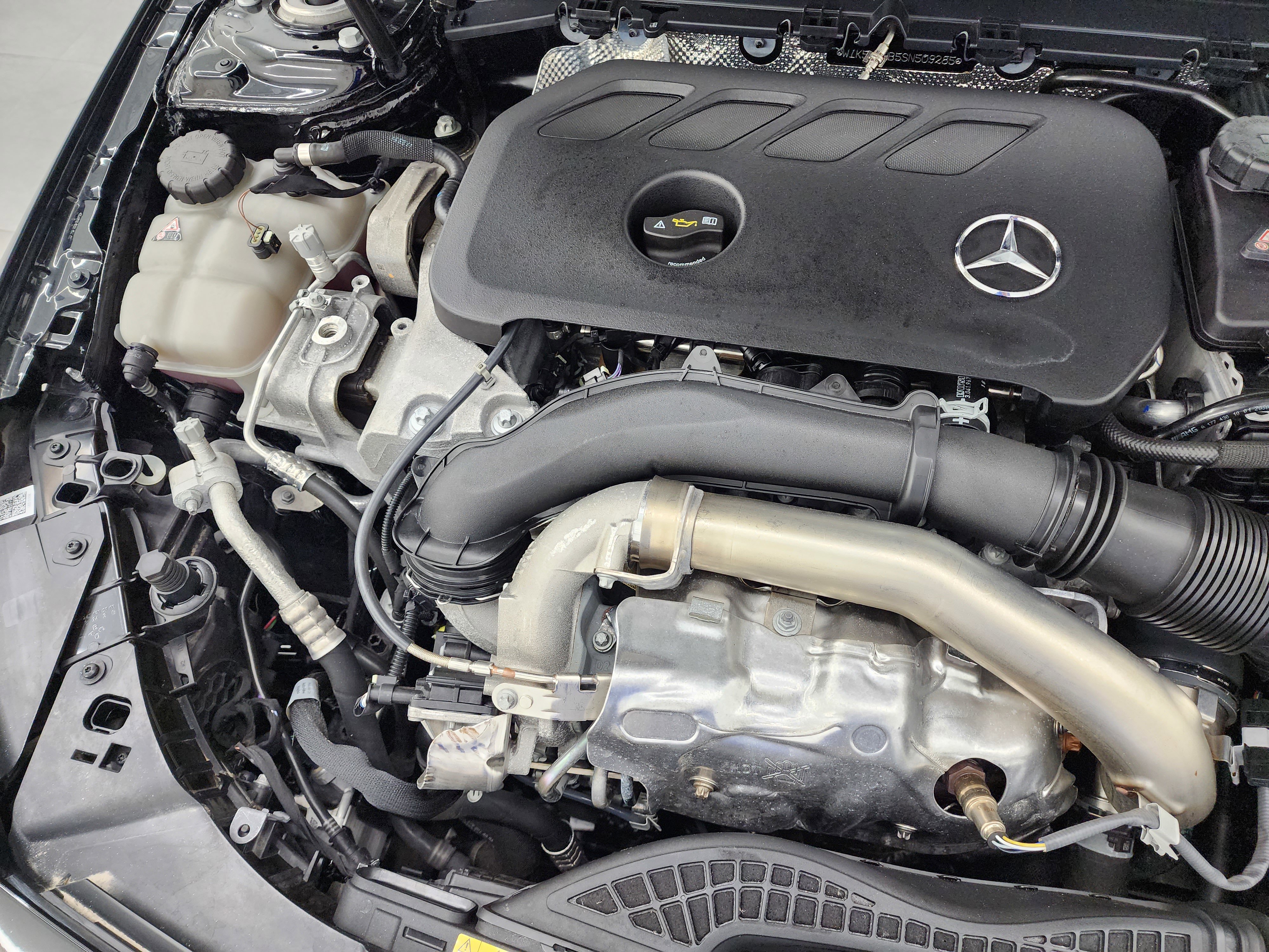 Used 2025 Mercedes-Benz CLA 250 4MATIC image 17