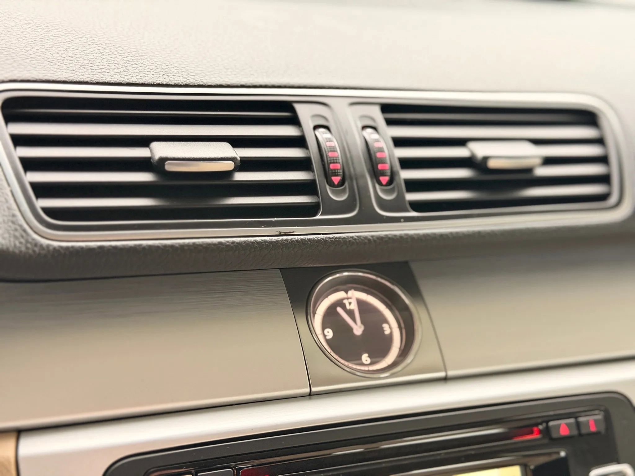 Used 2015 Volkswagen CC Sport image 52