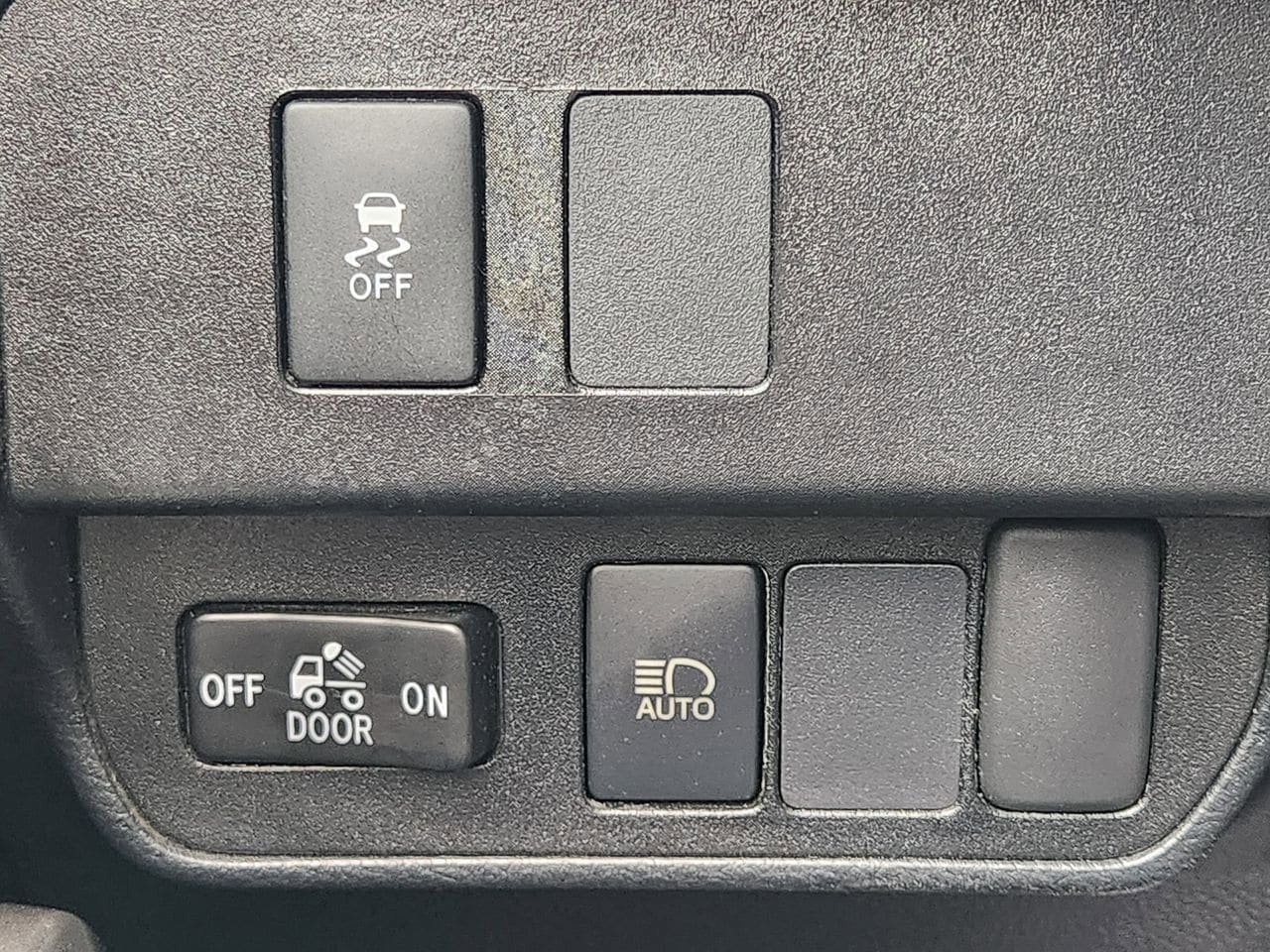 Used 2021 Toyota Tacoma SR5 RWD image 21