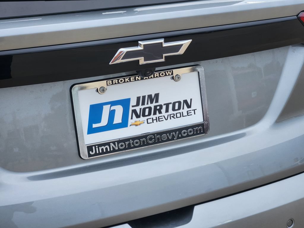 New 2027 Chevrolet Bolt RS FWD image 7
