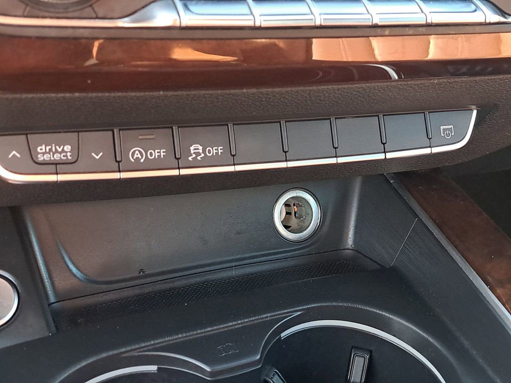 Used 2017 Audi A4 2.0T Premium w/ Convenience Package image 25