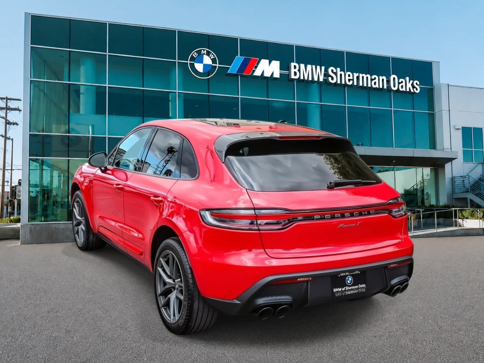 Used 2024 Porsche Macan Turbo AWD/4WD image 6