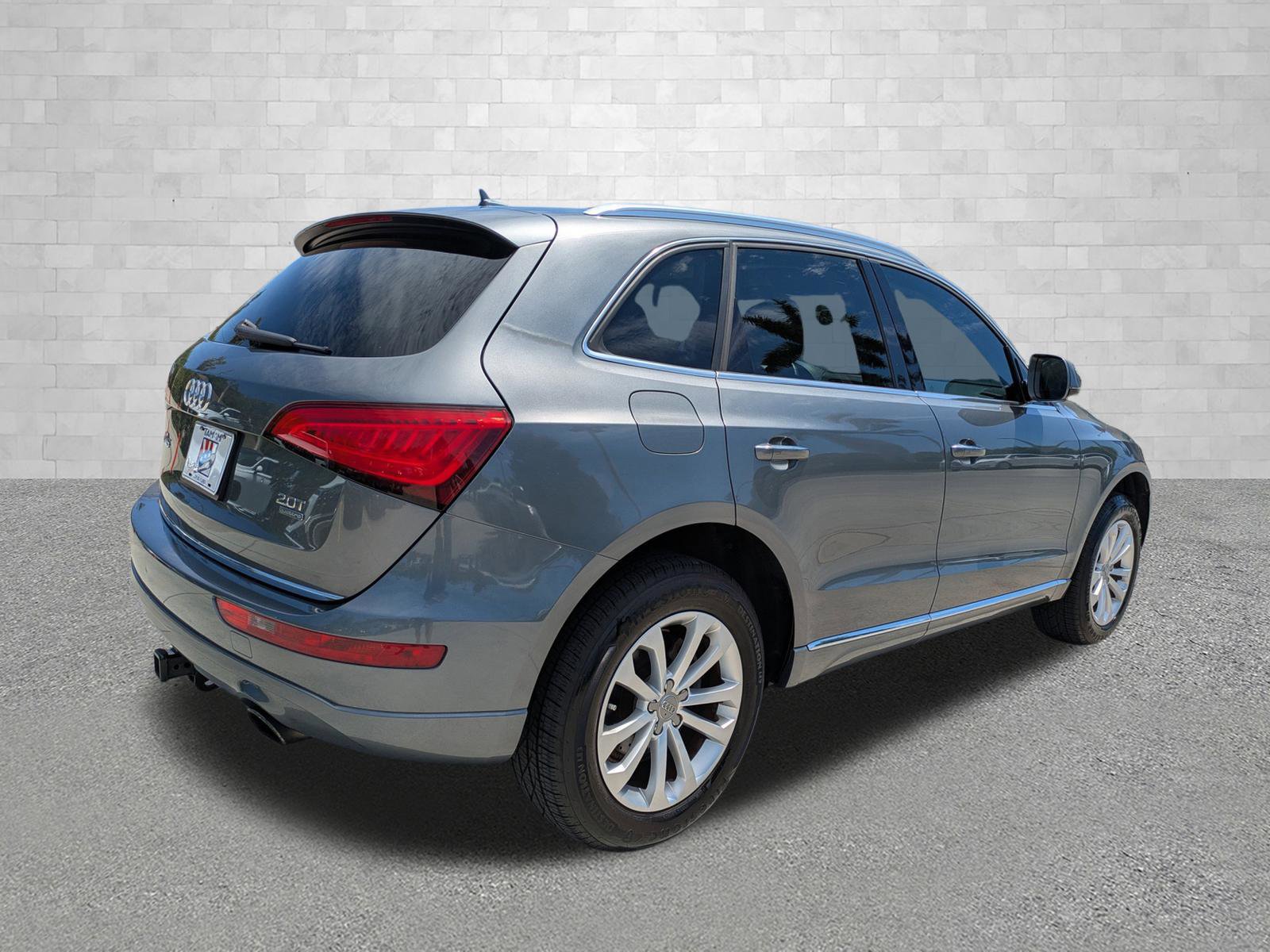 Used 2016 Audi Q5 2.0T Premium w/ Audi MMI Navigation Plus AWD/4WD image 2