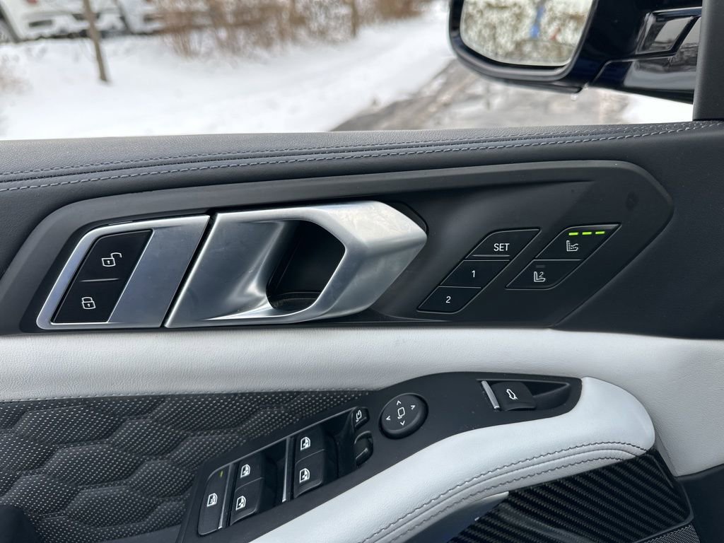 Used 2022 BMW X5 M w/ Executive Package image 44