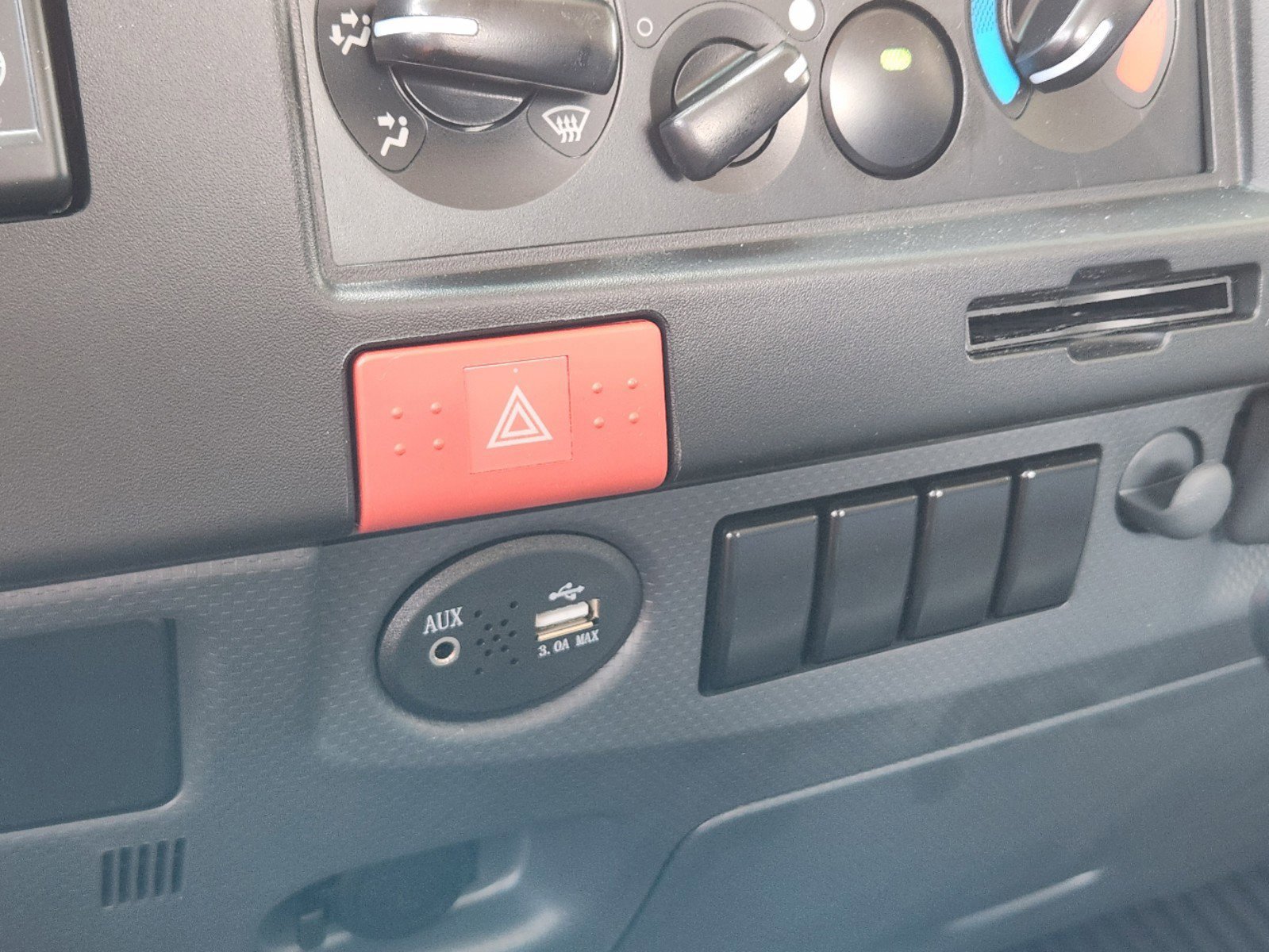 New 2025 Chevrolet Low Cab Forward 5500XG image 21