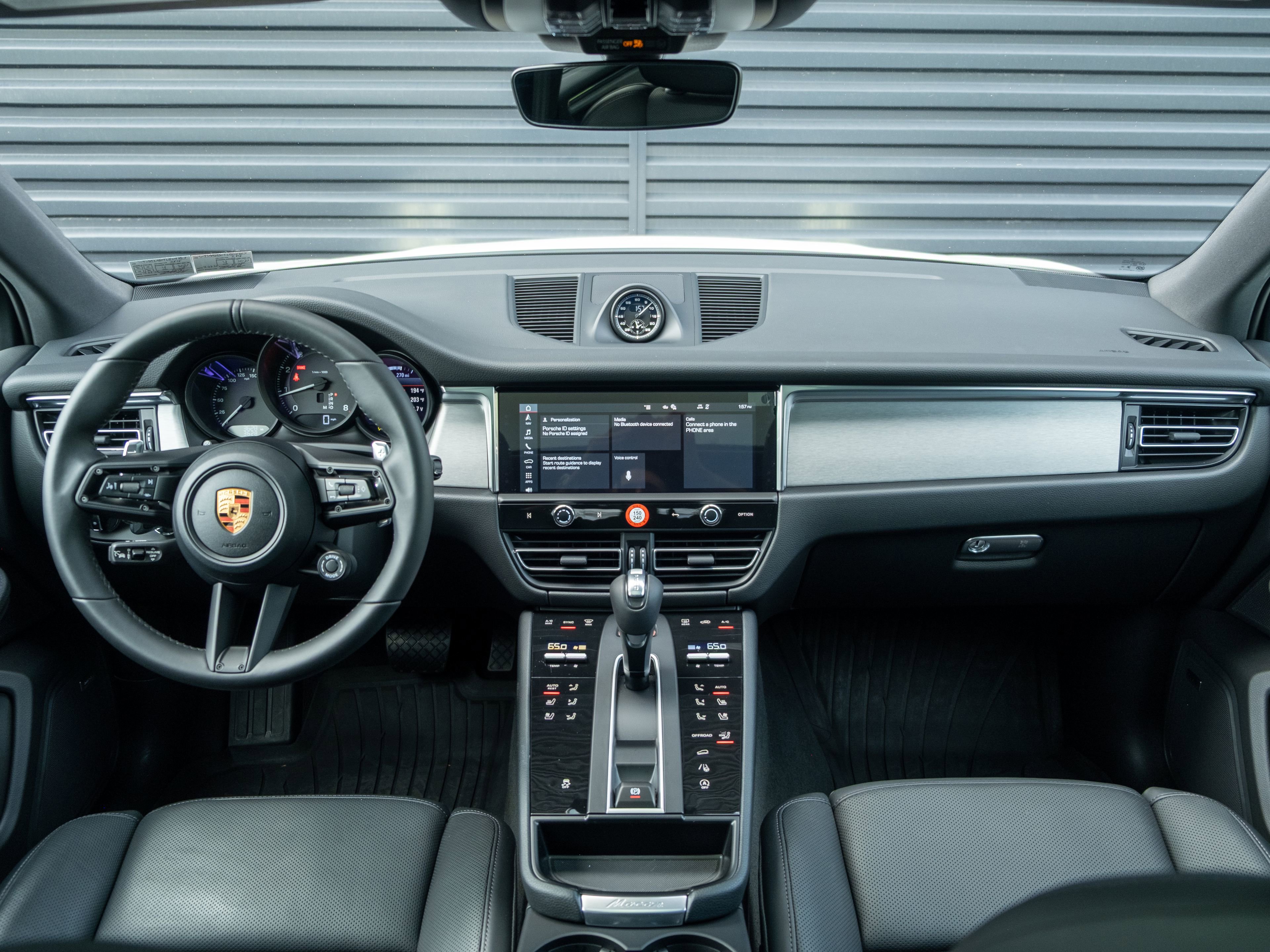 Certified 2026 Porsche Macan AWD/4WD image 21