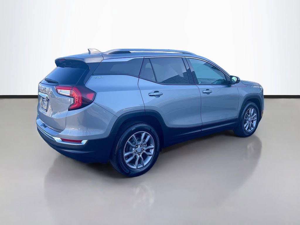 Used 2024 GMC Terrain SLT image 7