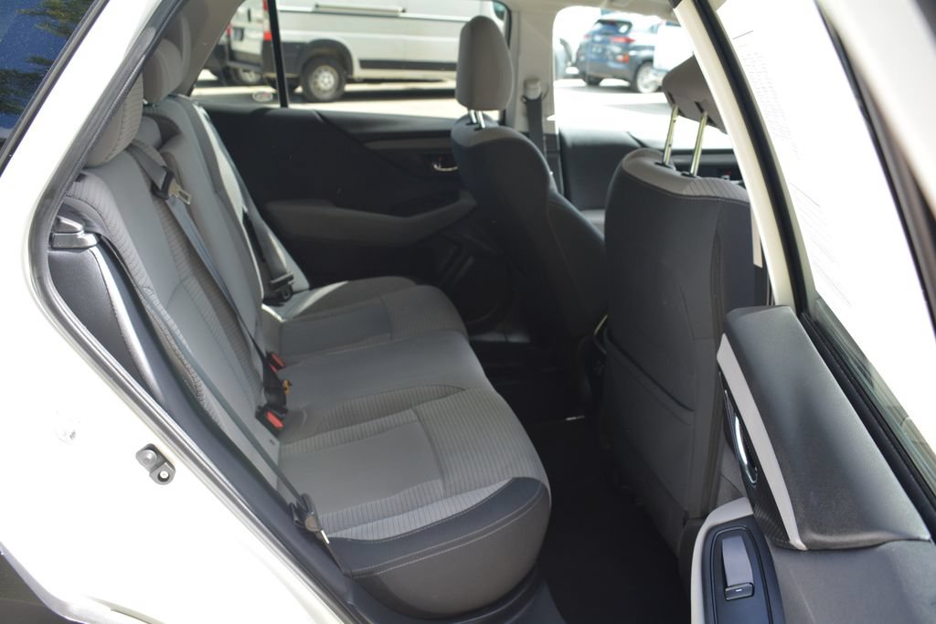 Used 2023 Subaru Outback Premium AWD/4WD image 19