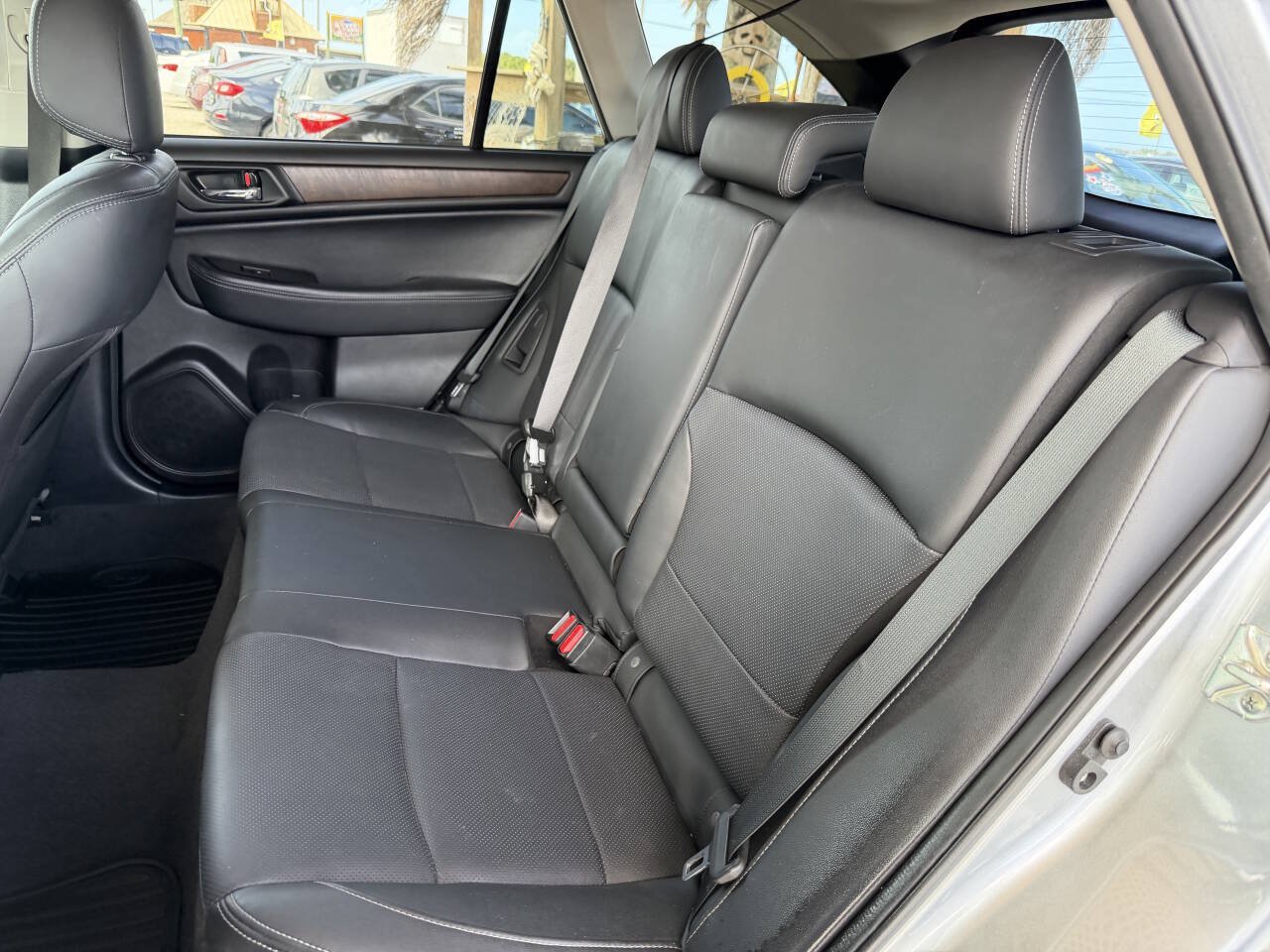 Used 2016 Subaru Outback 2.5i Limited AWD/4WD image 13