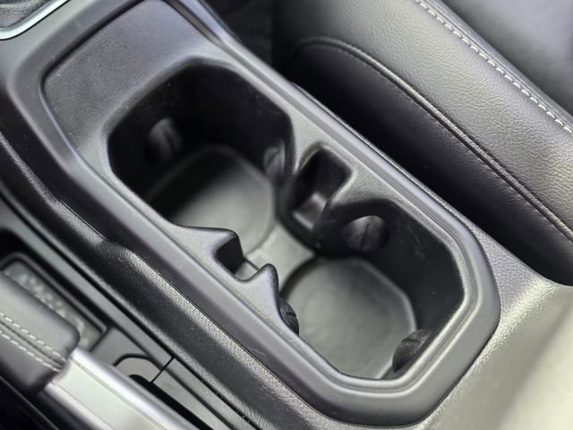 Used 2023 Jeep Wrangler Unlimited Sahara image 33