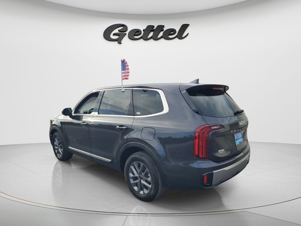 Used 2025 Kia Telluride LX FWD image 7