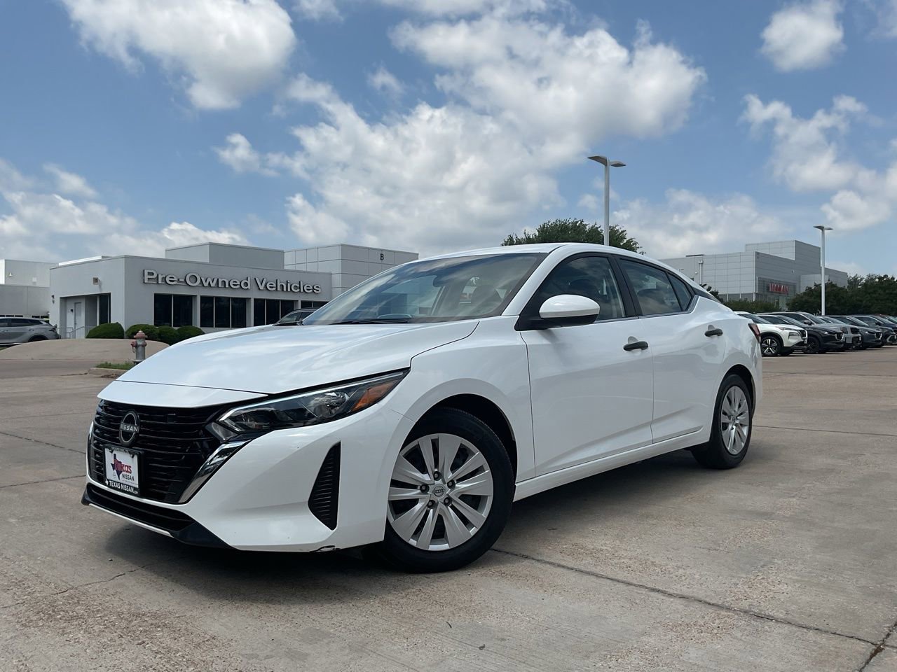 Used 2025 Nissan Sentra S FWD image 2