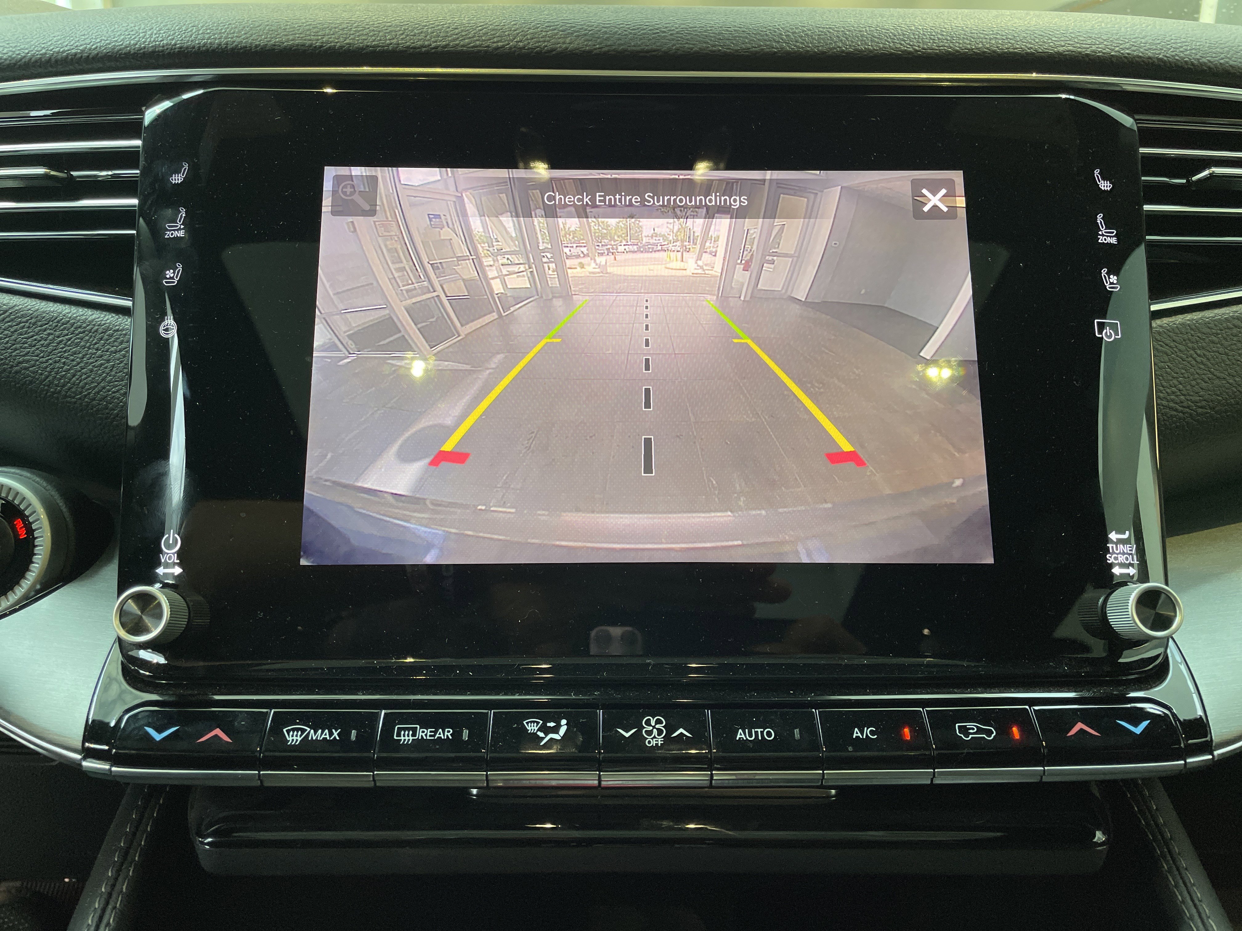 Used 2024 Jeep Wagoneer Series II image 26