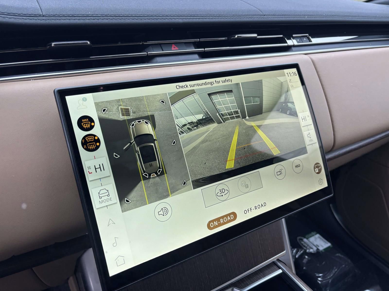 New 2026 Land Rover Range Rover SE image 19