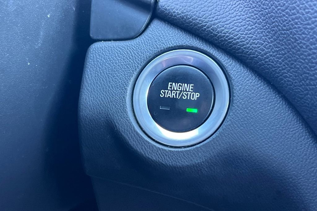 Used 2020 Chevrolet Equinox LT image 19