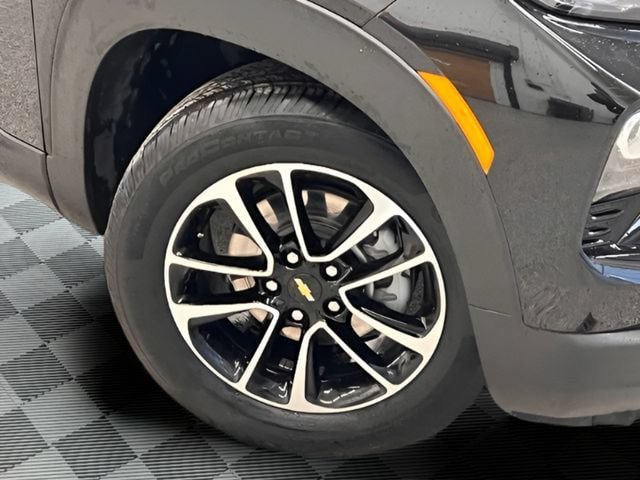 Certified 2025 Chevrolet TrailBlazer LT AWD/4WD image 23