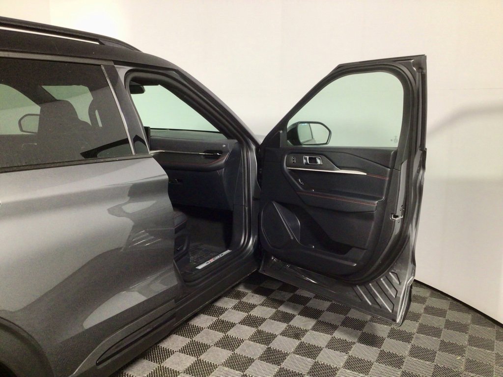 New 2025 Ford Explorer ST-Line image 34