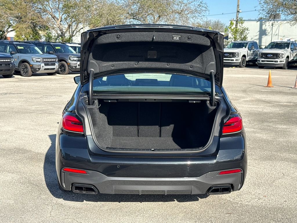 Used 2021 BMW M550i xDrive image 29
