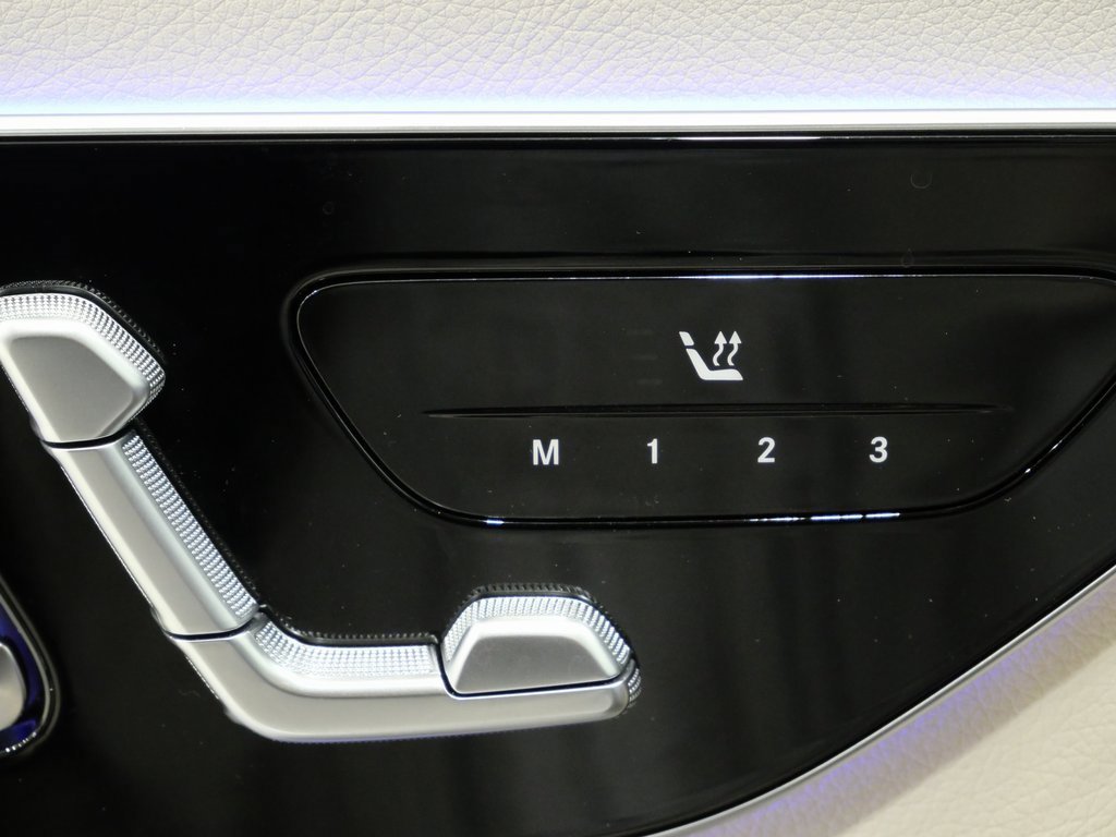 Used 2024 Mercedes-Benz CLE 300 4MATIC Coupe image 14