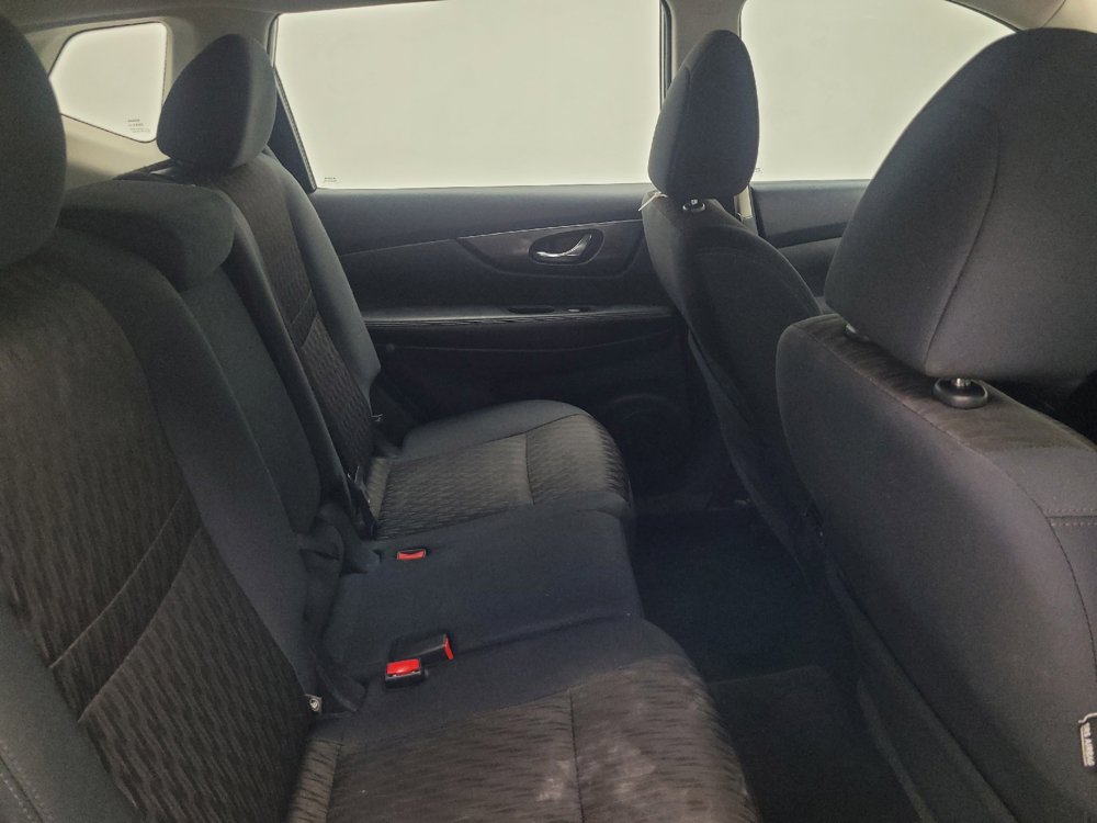 Used 2018 Nissan Rogue S FWD image 19