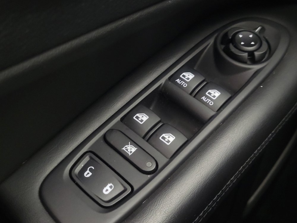 Used 2019 Jeep Compass Altitude image 27