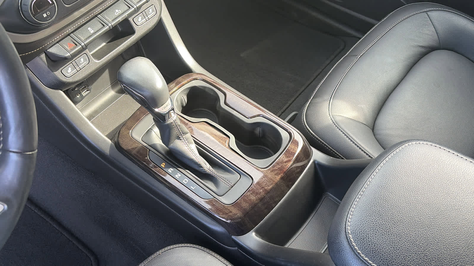 Certified 2022 GMC Canyon Elevation w/ Elevation Premium Package image 19