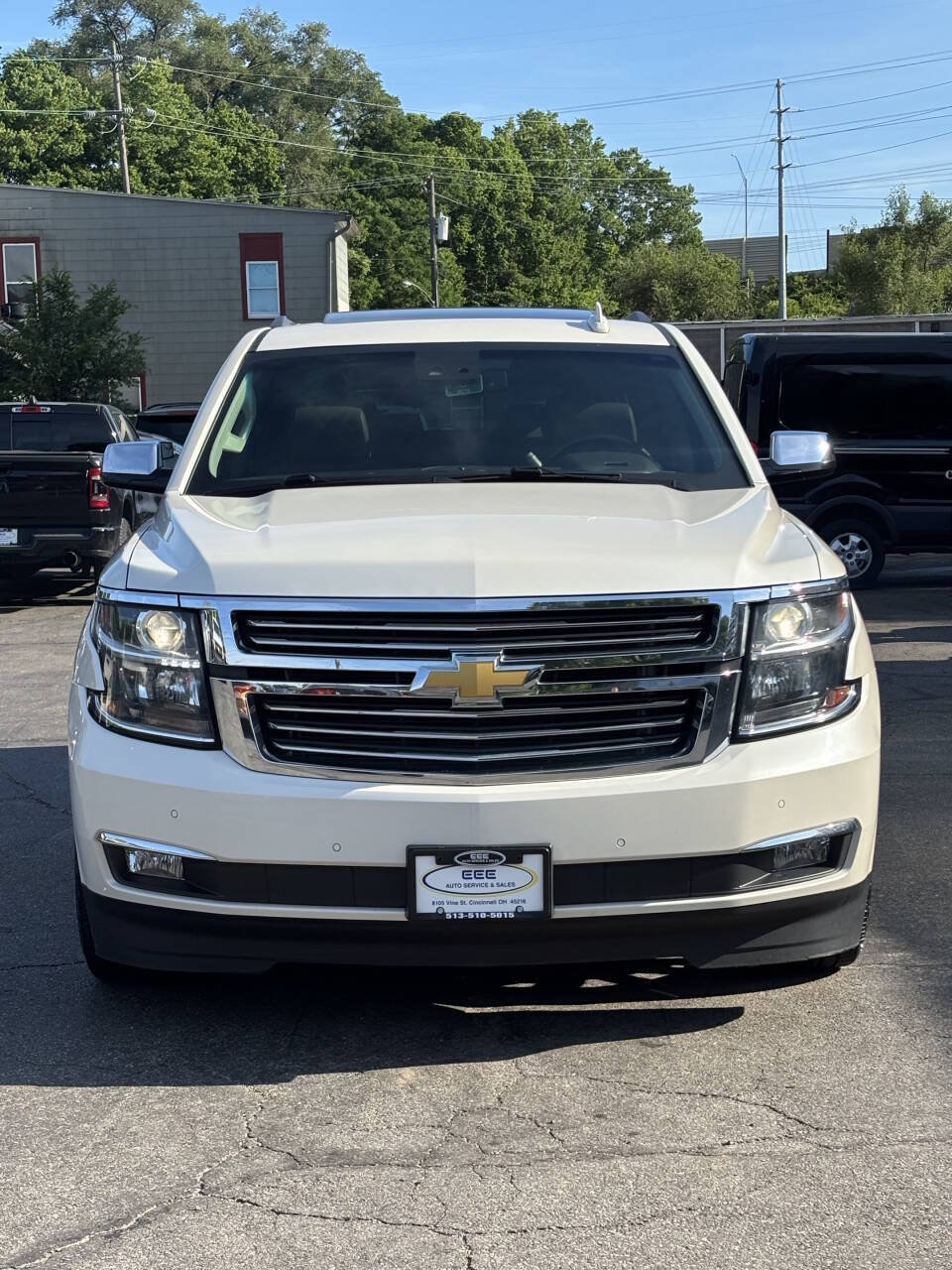 Used 2015 Chevrolet Suburban LTZ AWD/4WD image 3