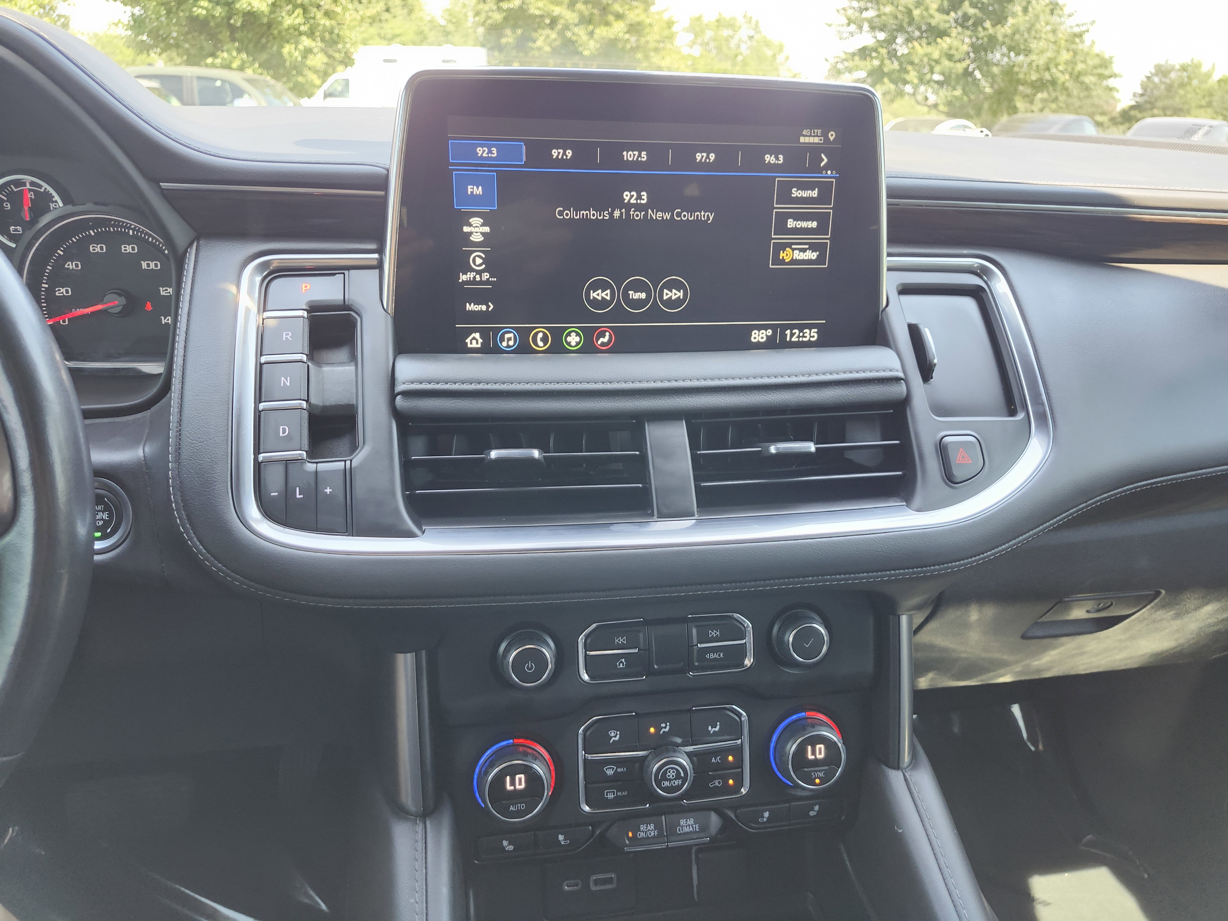 Used 2021 Chevrolet Tahoe Z71 AWD/4WD image 32