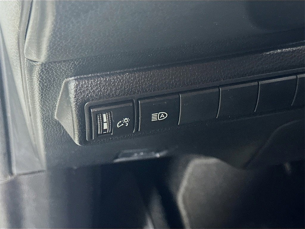 Used 2022 Toyota Corolla SE image 22