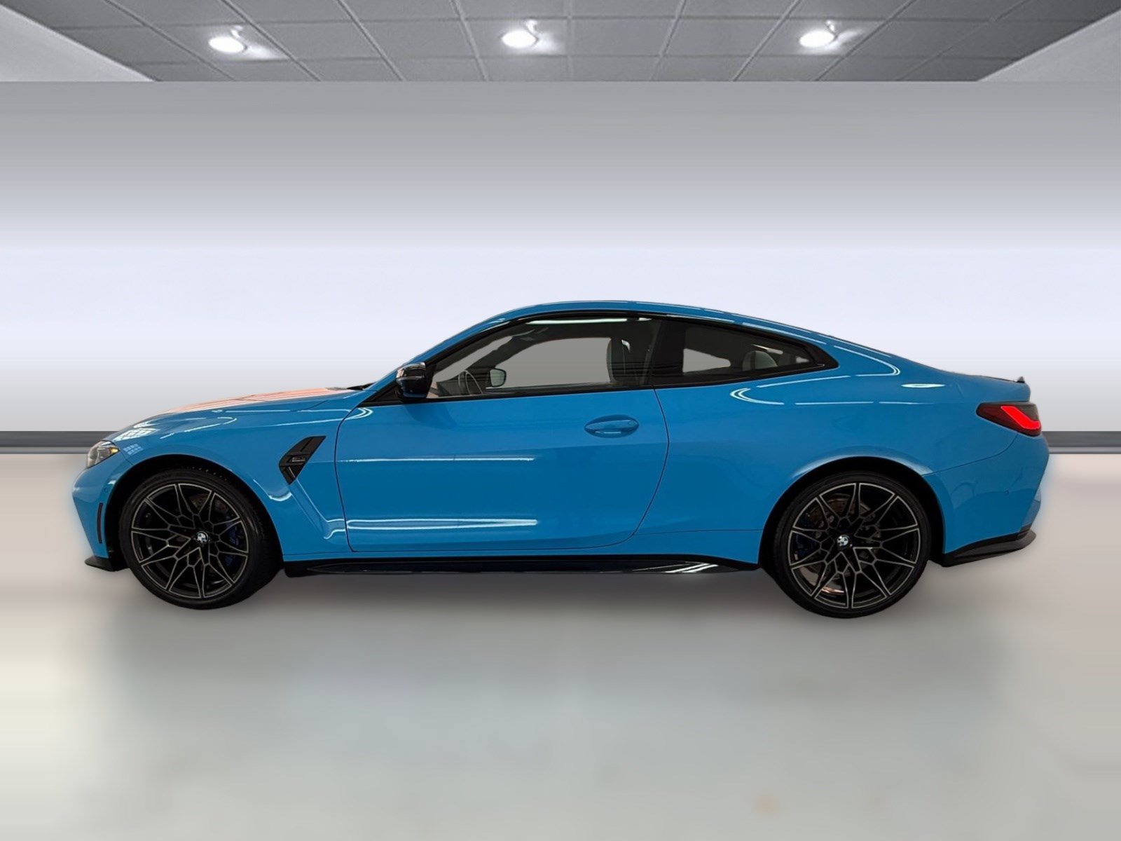 Used 2024 BMW M4 xDrive Competition w/ Executive Package AWD/4WD image 2