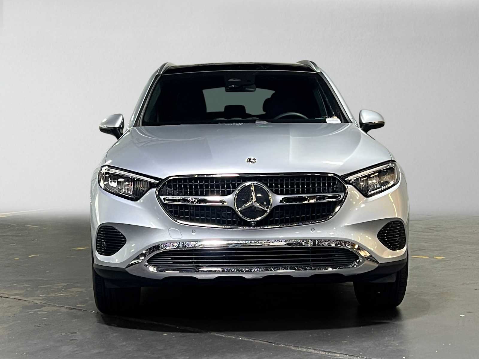 Used 2026 Mercedes-Benz GLC 300 4MATIC image 8