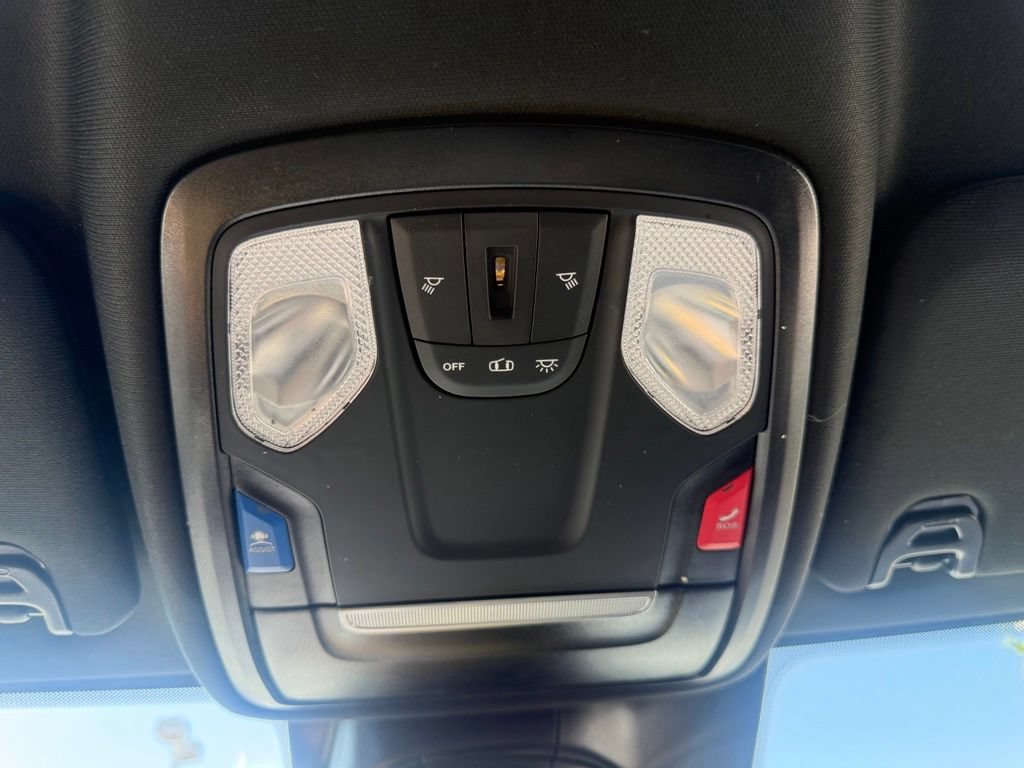 Certified 2025 RAM 2500 Big Horn AWD/4WD image 31
