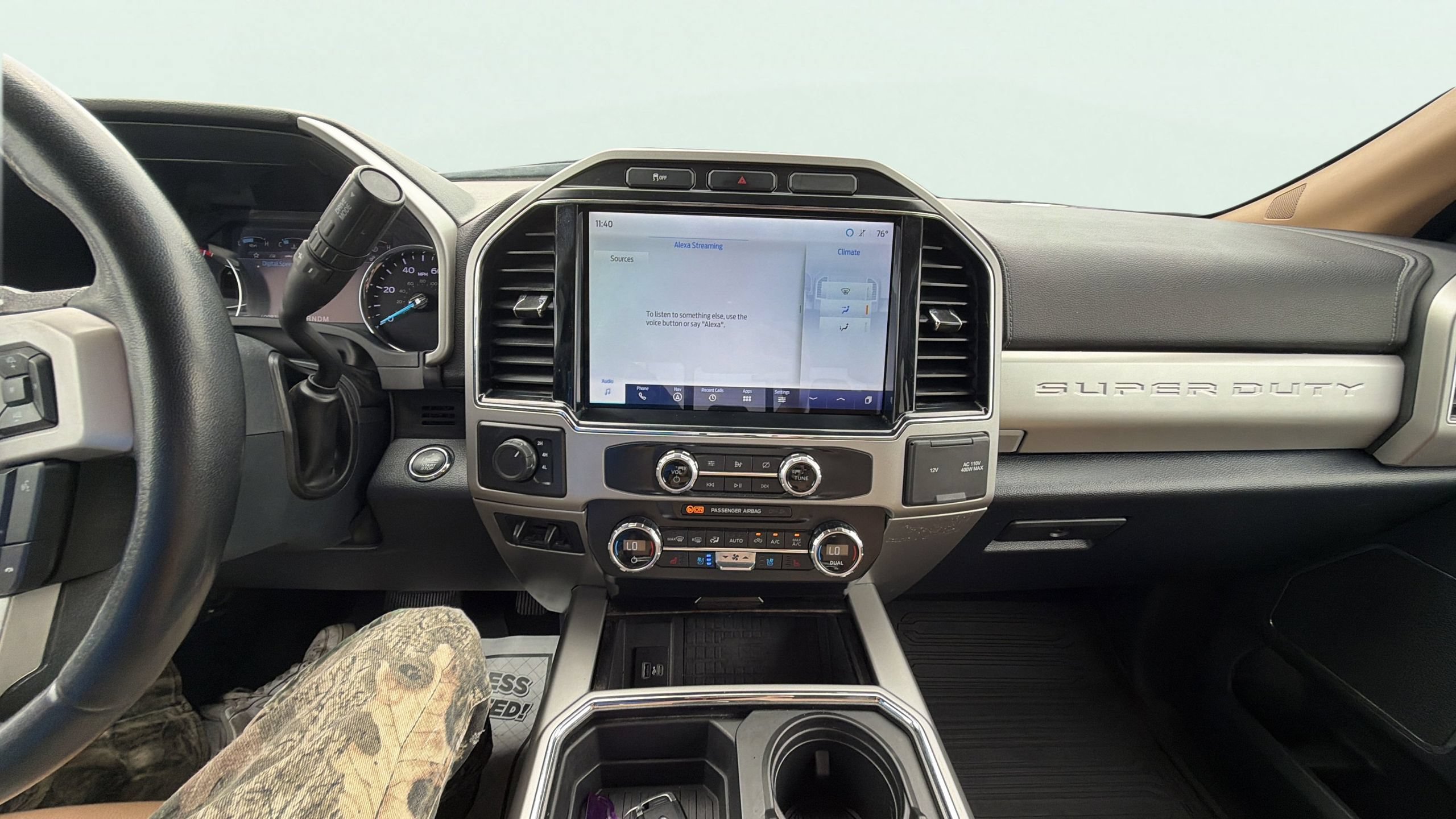 Used 2022 Ford F250 Lariat w/ Lariat Ultimate Package AWD/4WD image 23