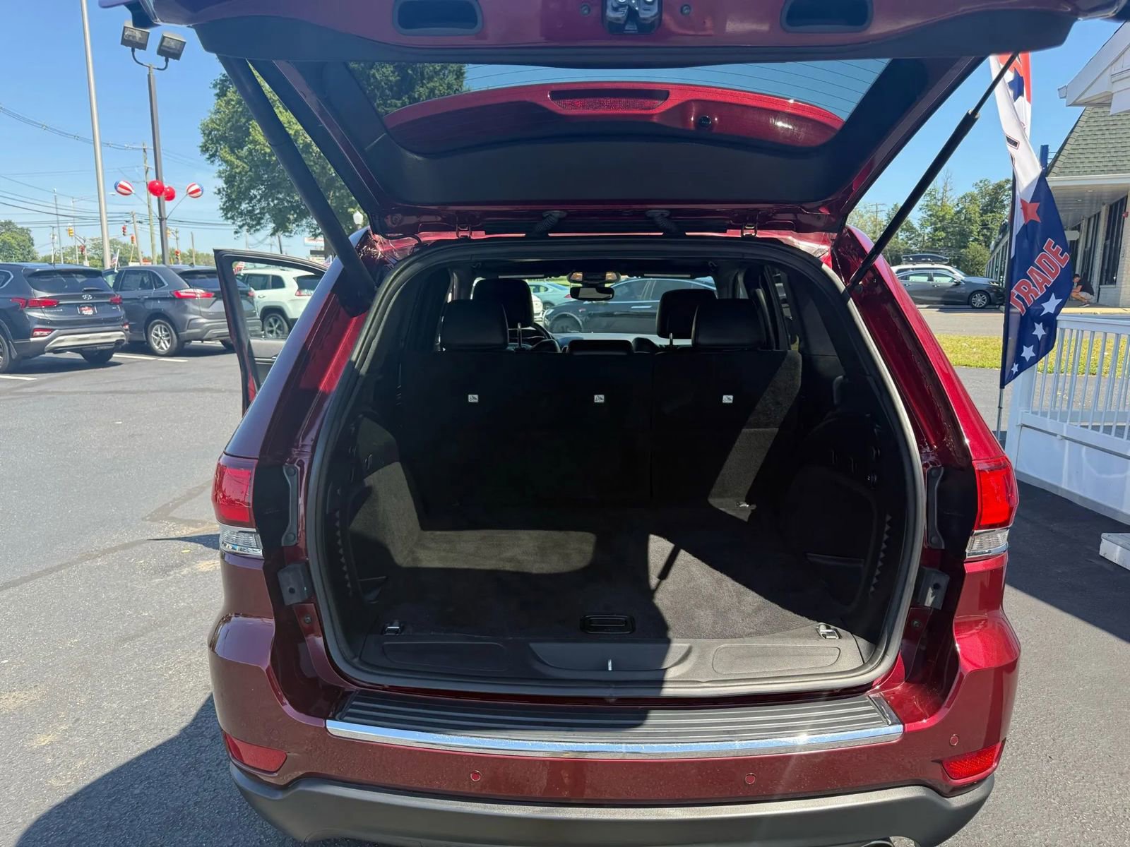 Used 2020 Jeep Grand Cherokee Limited image 34