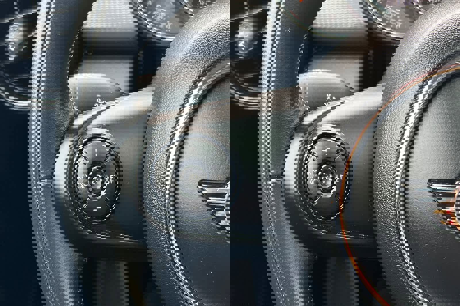 Used 2020 MINI Cooper 2-Door Hardtop image 26