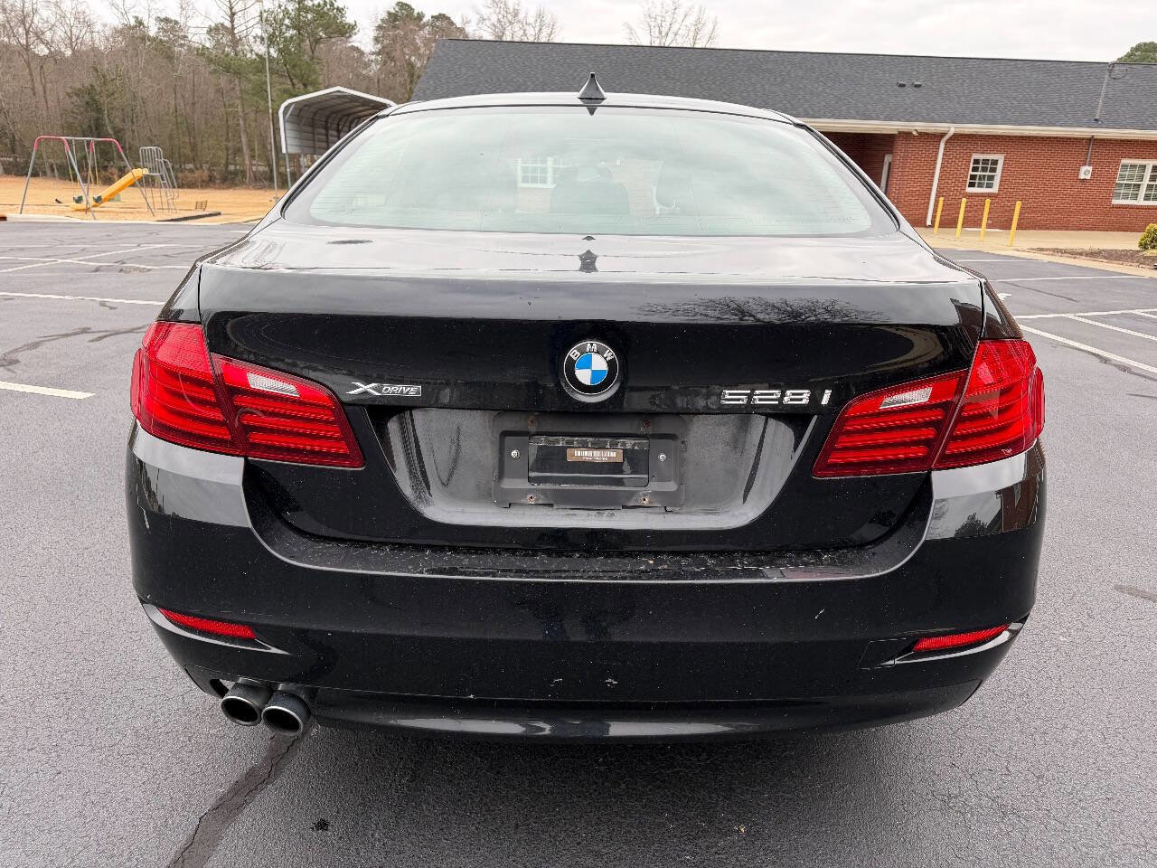Used 2016 BMW 528i xDrive Sedan AWD/4WD image 6