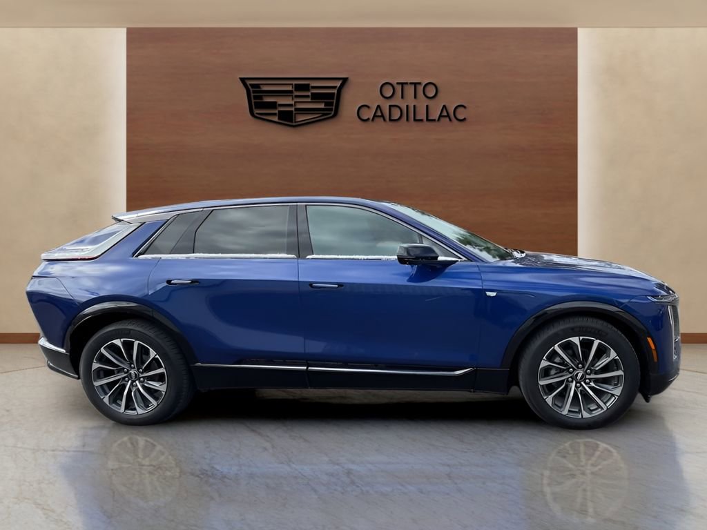 Certified 2024 Cadillac Lyriq Sport w/ LPO, Floor Liner Package AWD/4WD image 6