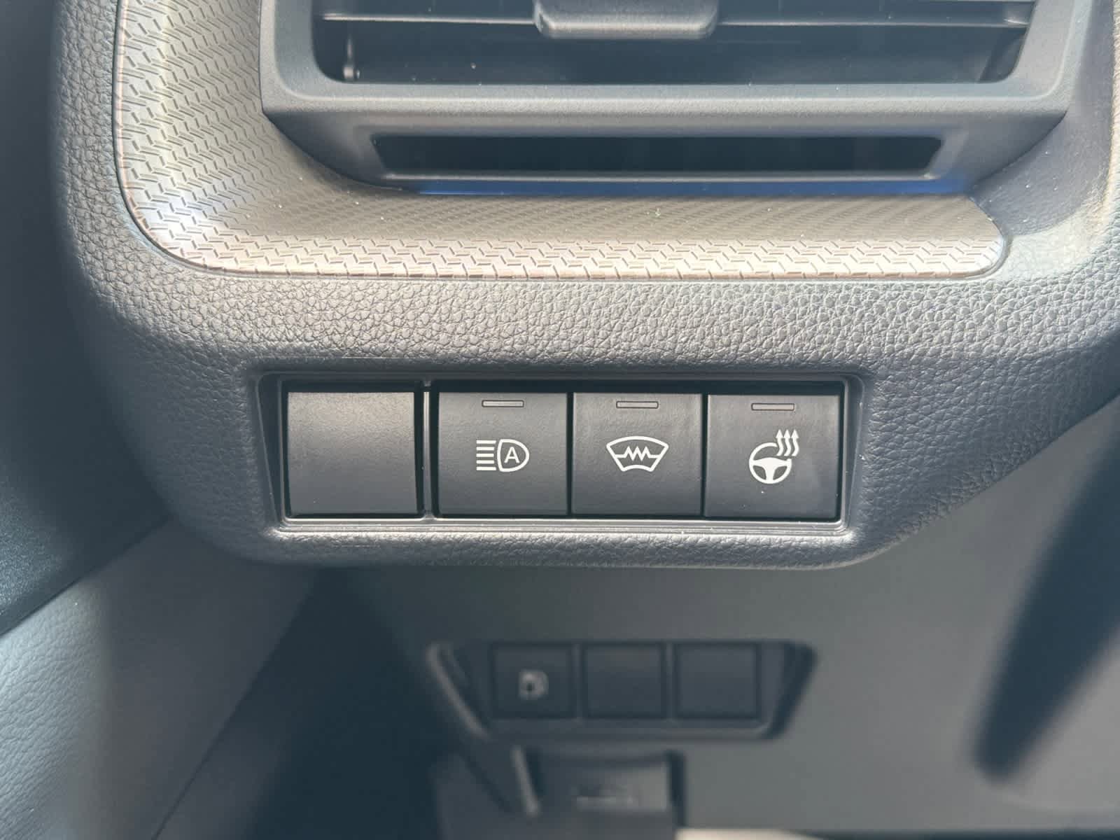 Used 2024 Toyota Prius XLE AWD/4WD image 22