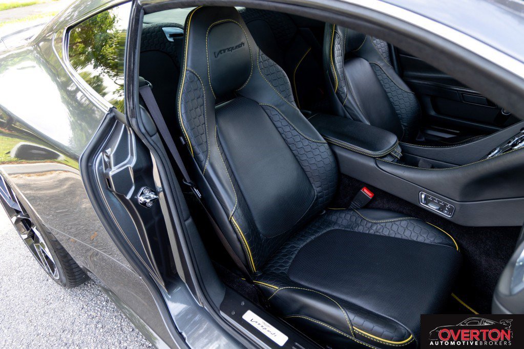 Used 2016 Aston Martin Vanquish Coupe image 21