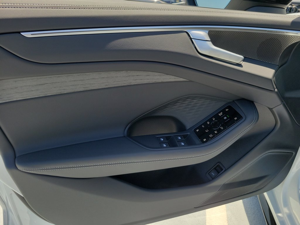 New 2026 Audi A6 Premium Plus AWD/4WD image 19