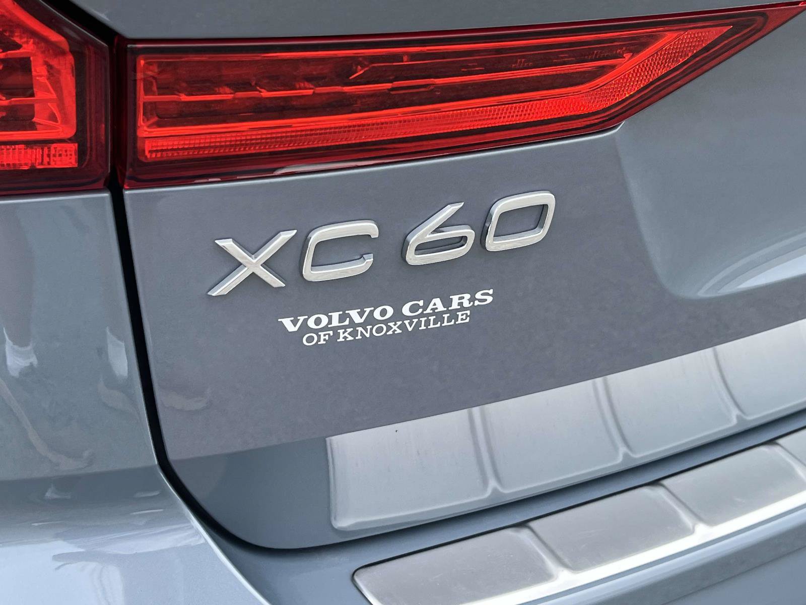 Certified 2023 Volvo XC60 B5 Ultimate w/ Climate Package AWD/4WD image 8