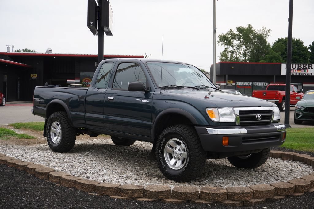 Used 1998 Toyota Tacoma PreRunner RWD image 9