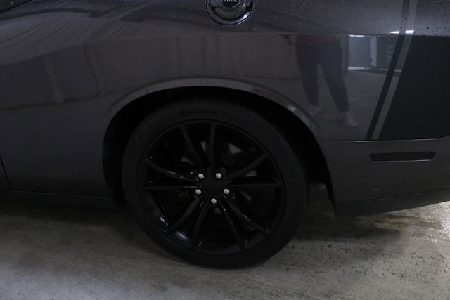 Used 2016 Dodge Challenger R/T w/ Blacktop Package RWD image 26
