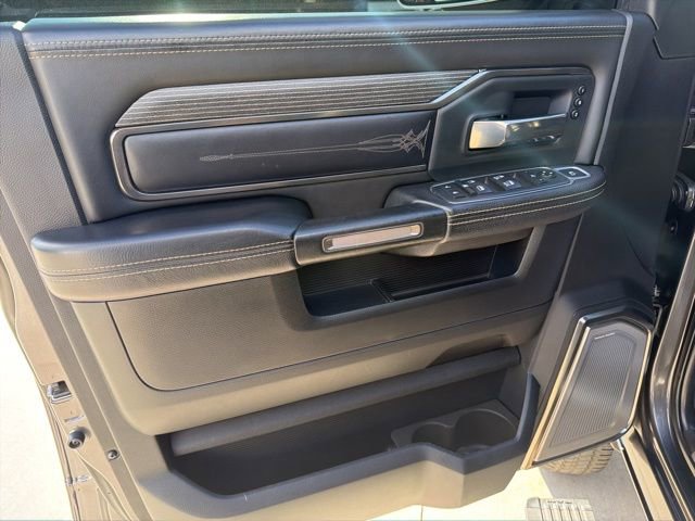 Used 2020 RAM 3500 Limited image 13