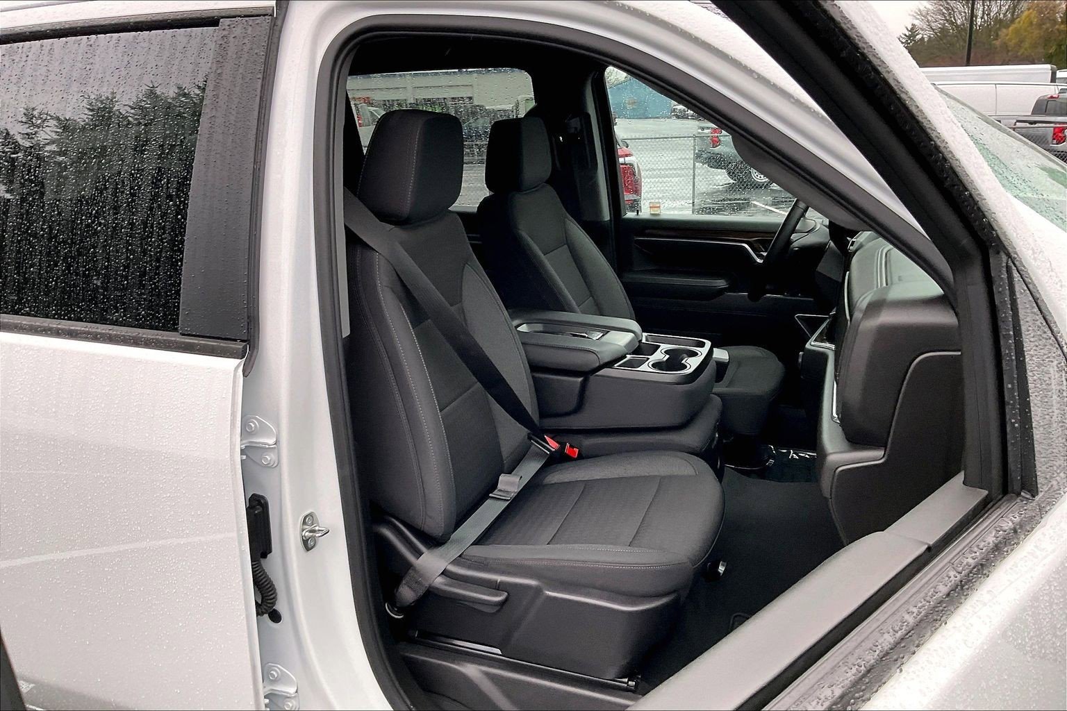 Used 2024 Chevrolet Silverado 2500 LT image 6