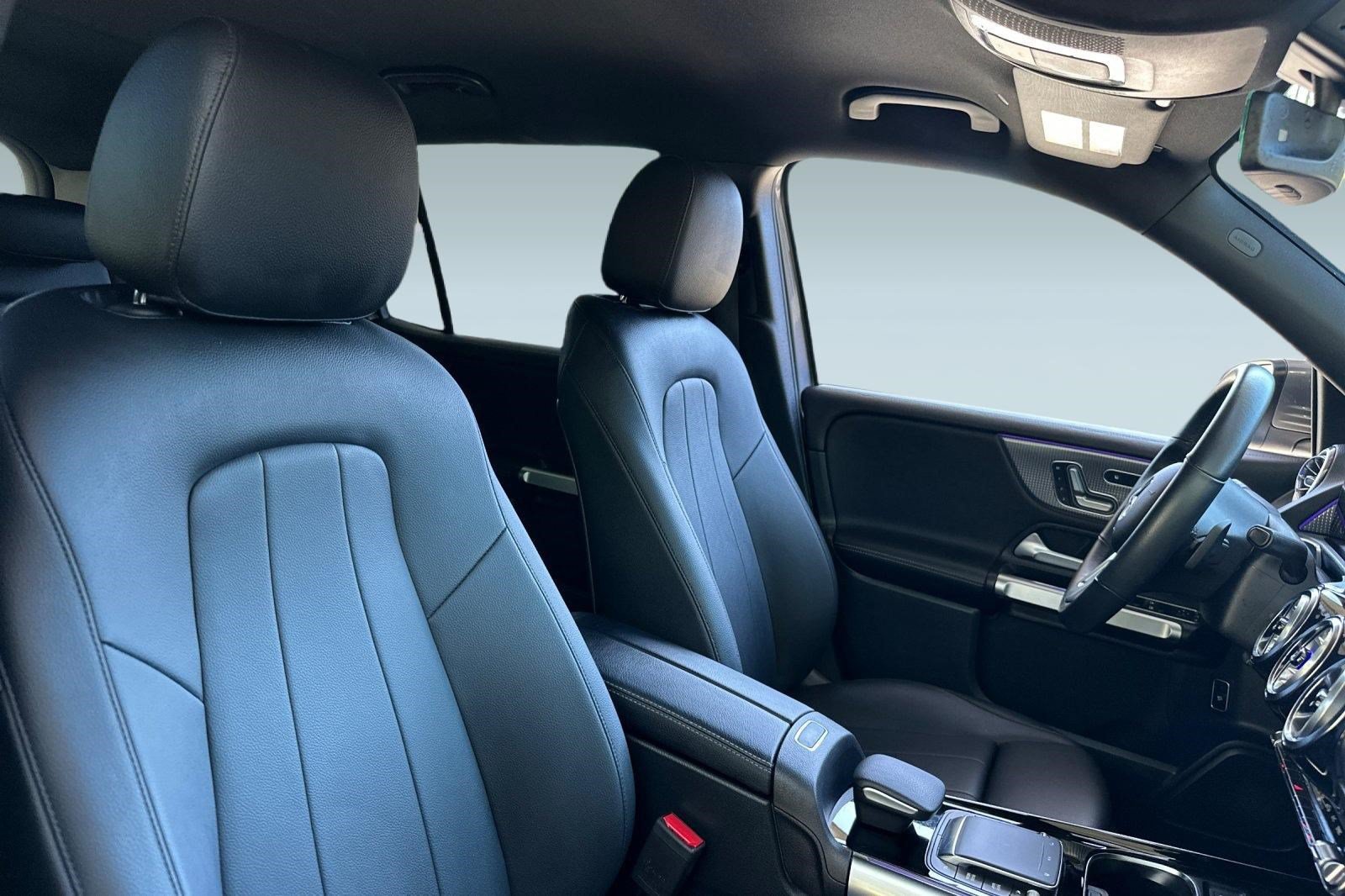 Certified 2023 Mercedes-Benz GLB 250 image 27