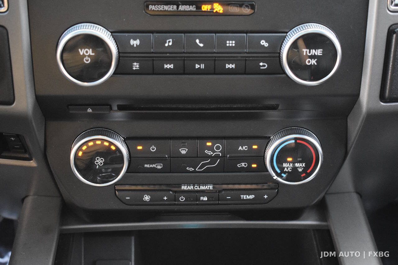 Used 2018 Ford Expedition Max XLT AWD/4WD image 27