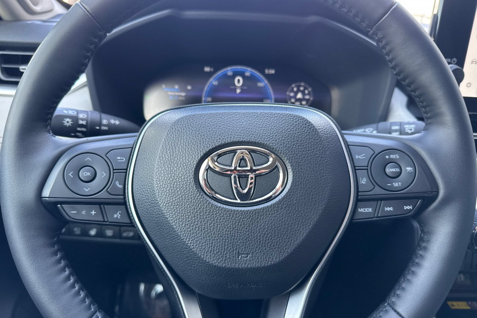 Certified 2025 Toyota RAV4 Limited AWD/4WD image 30