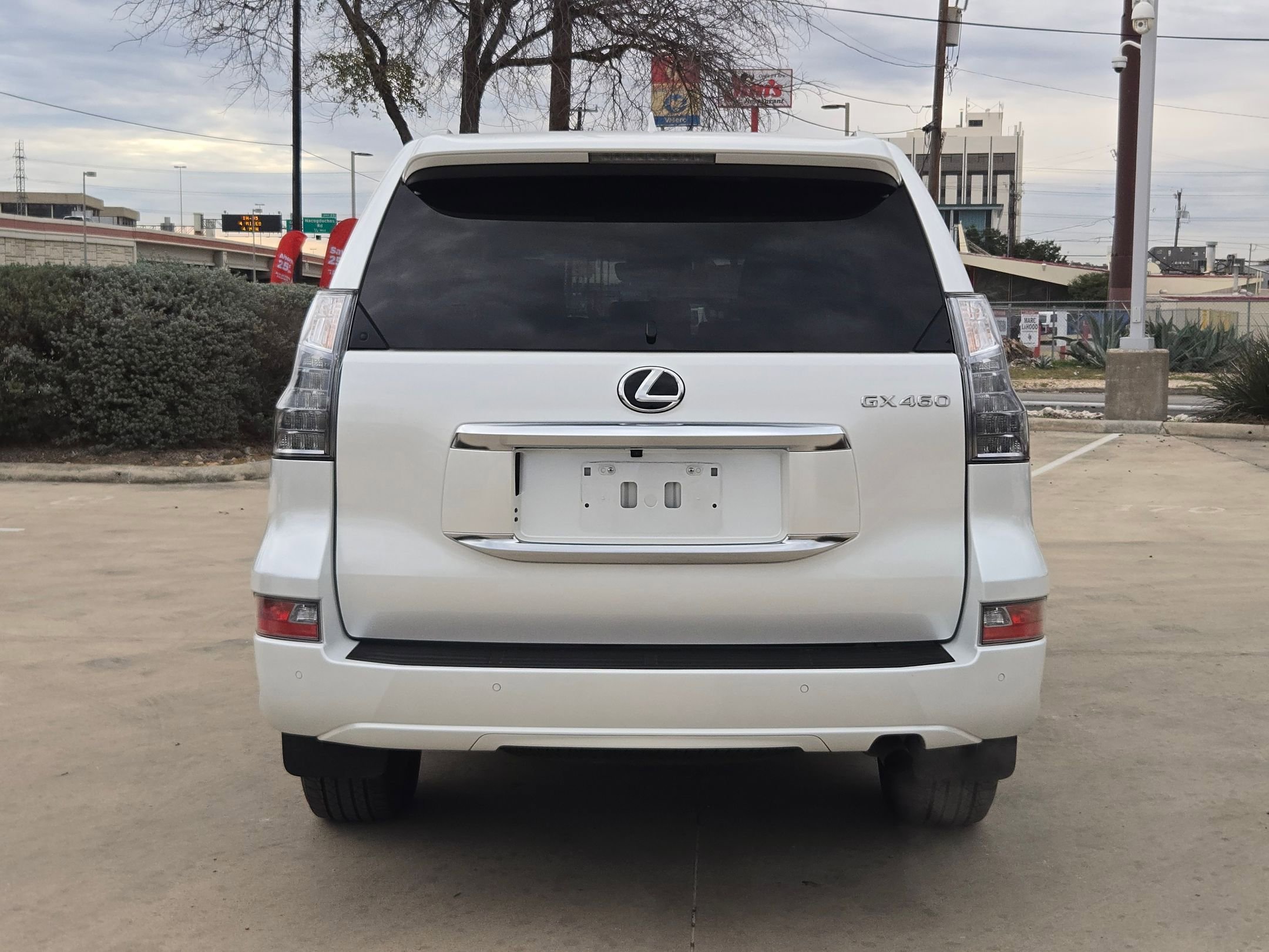 Used 2023 Lexus GX 460 Premium image 4