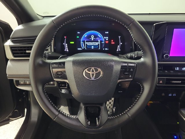 Used 2026 Toyota Camry SE FWD image 26